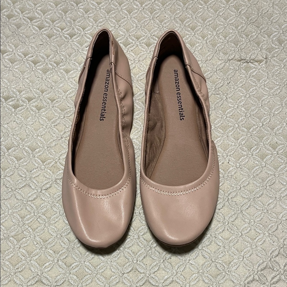 Amazon Essentials Women's Beige Ballet Flats